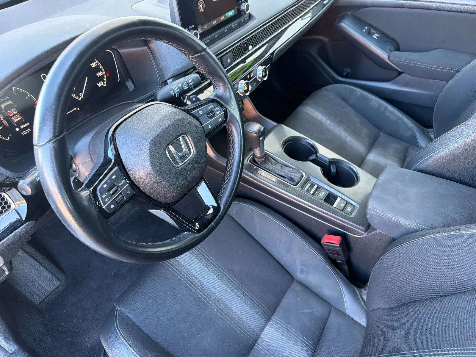 Used 2025  Honda Sport image 10