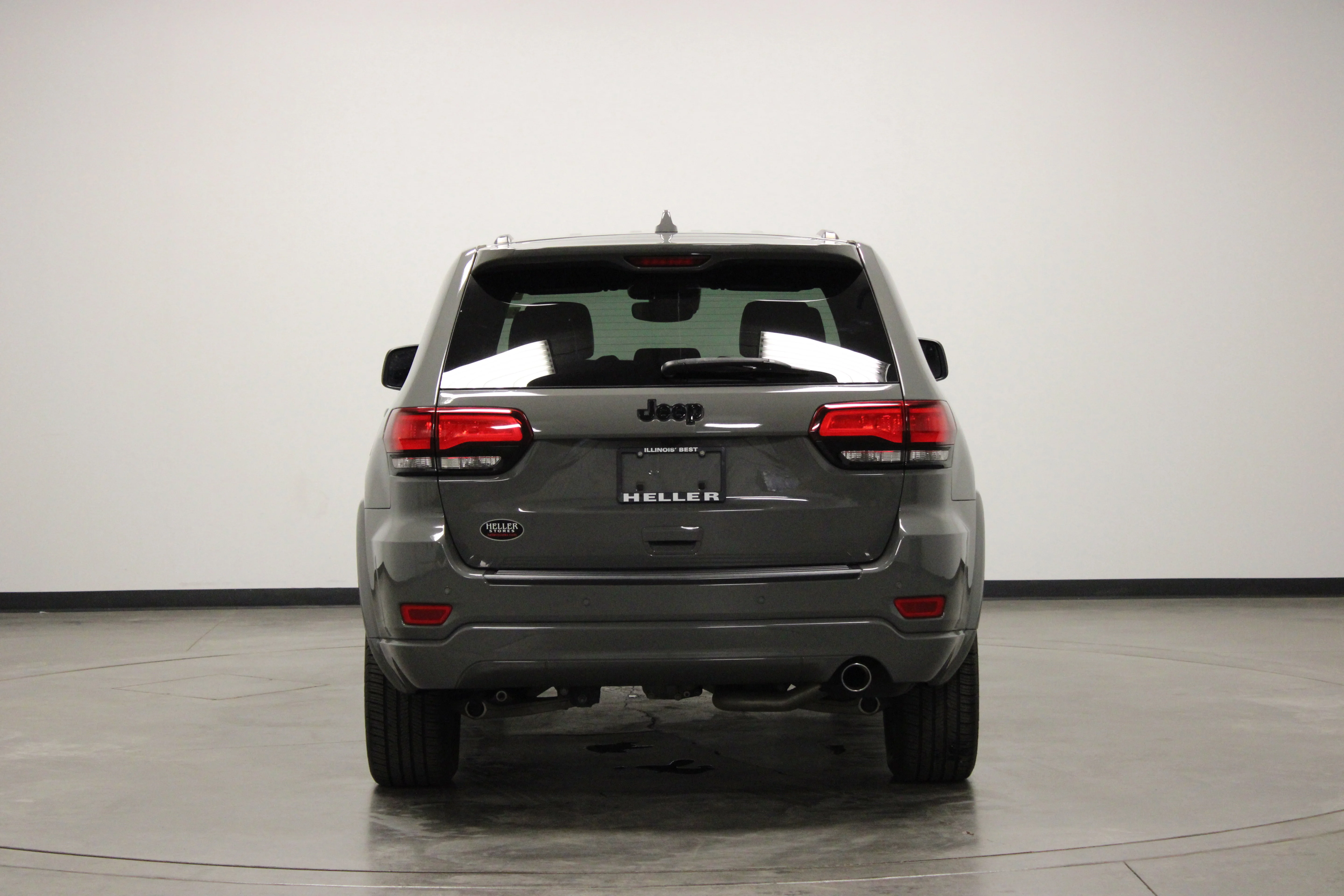 Used 2020 Sting-Gray Clearcoat Jeep Altitude image 7