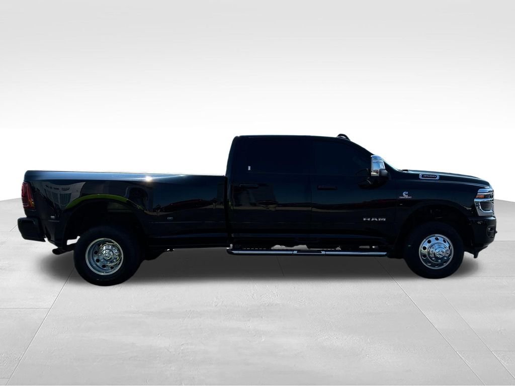 Used 2025 Black Ram Laramie image 5