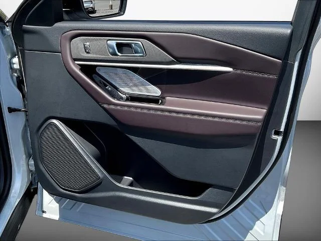 New 2026 Space White Metallic Ford Platinum™ image 69