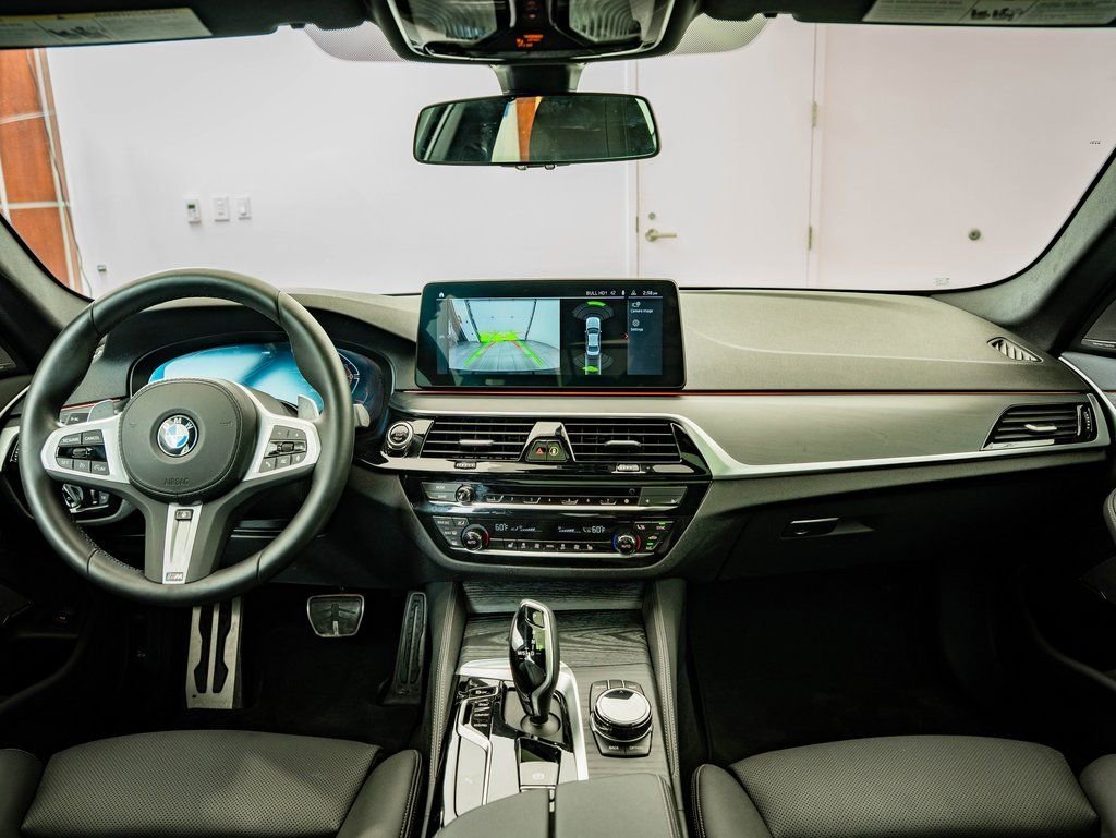 Used 2023 Black Sapphire Metallic BMW 540i xDrive image 4