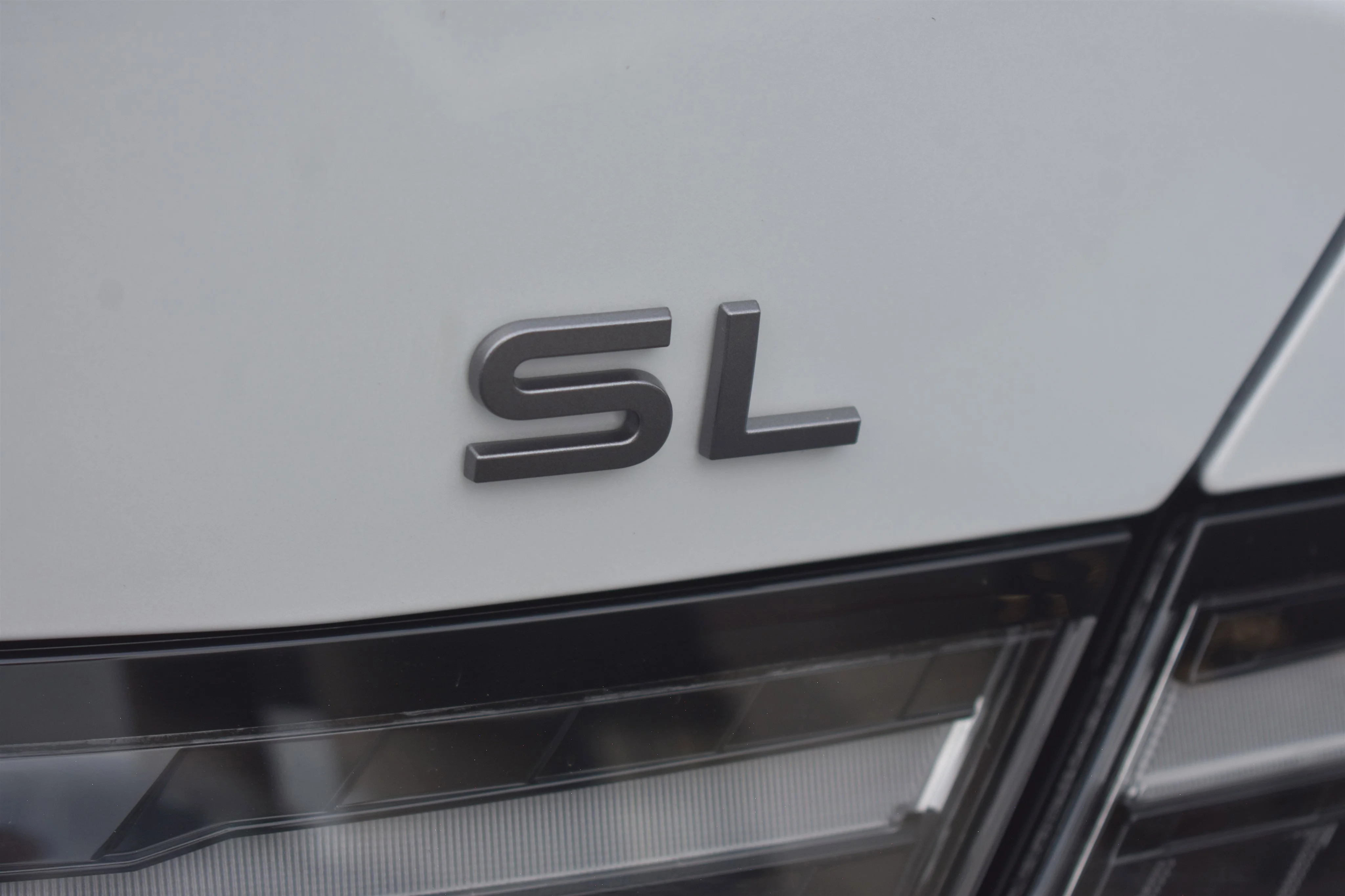 New 2026 Aspen White Tricoat Nissan SL image 8