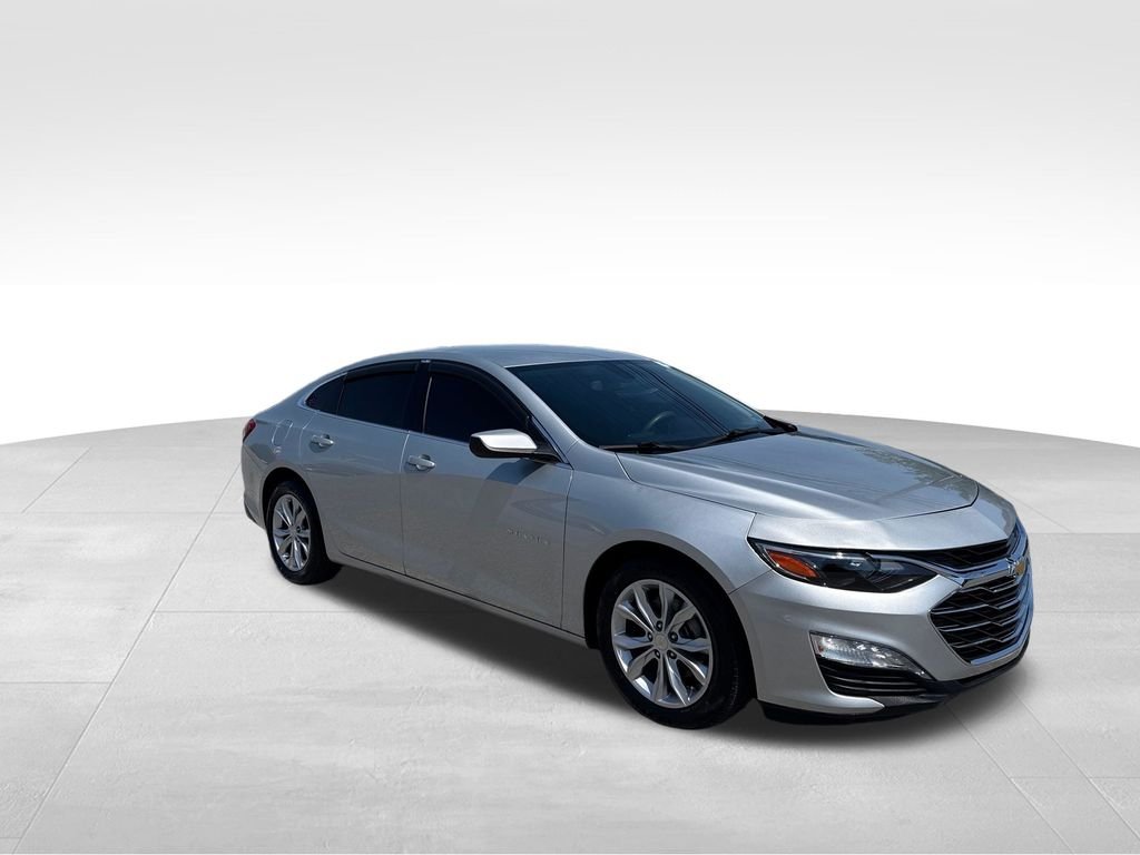 Used 2019 Silver Chevrolet LT image 8