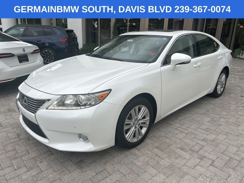 2013 Lexus ES 350's photo