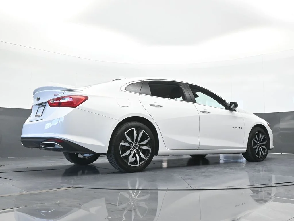 Used 2024 Summit White Chevrolet RS image 53