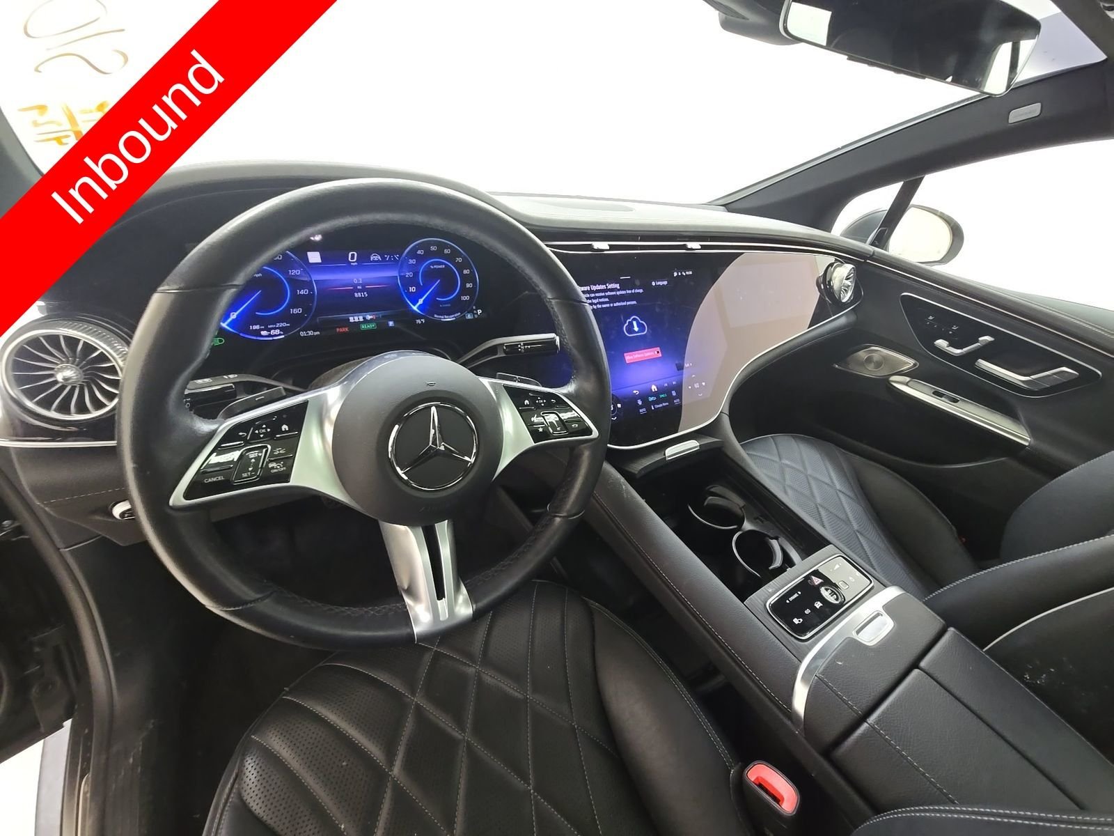 Used 2024 Gray Mercedes-Benz 500 Sedan image 3