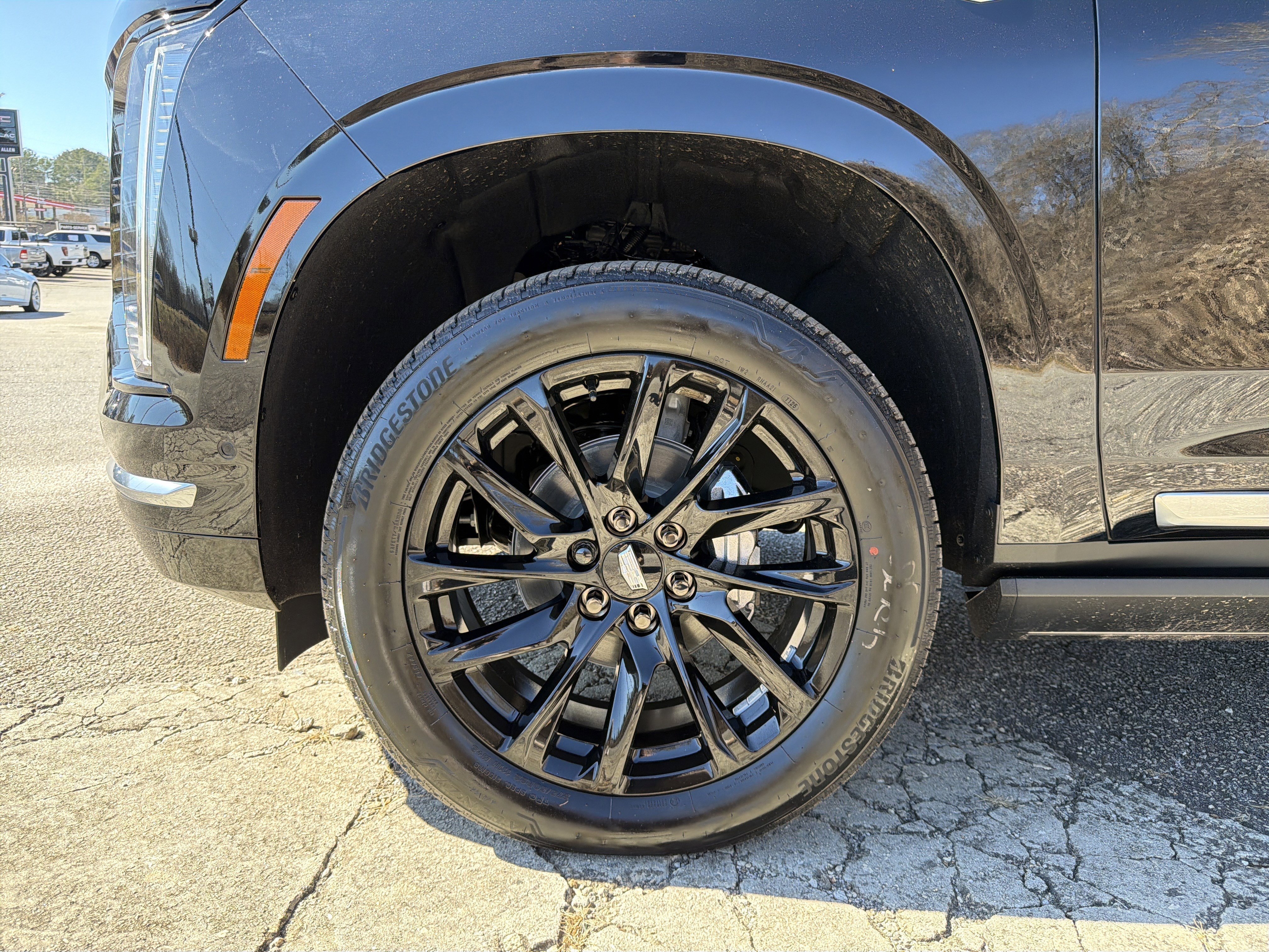 2026 Cadillac Escalade Luxury - Photo 13