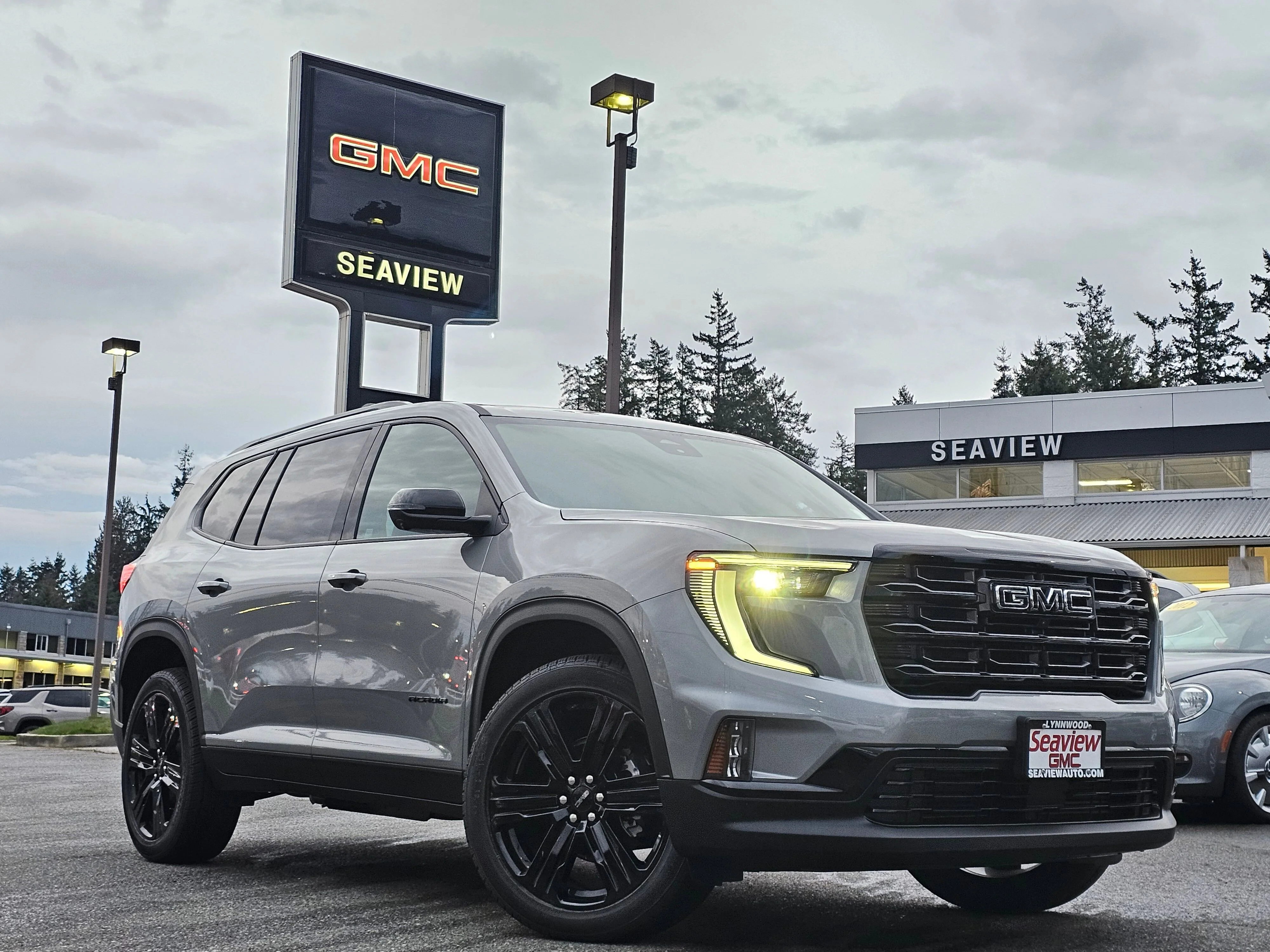 2026 GMC Acadia Elevation AWD's photo
