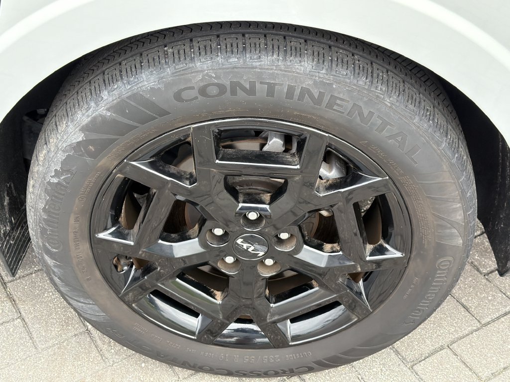 2025 Kia Carnival SX Prestige - Photo 17