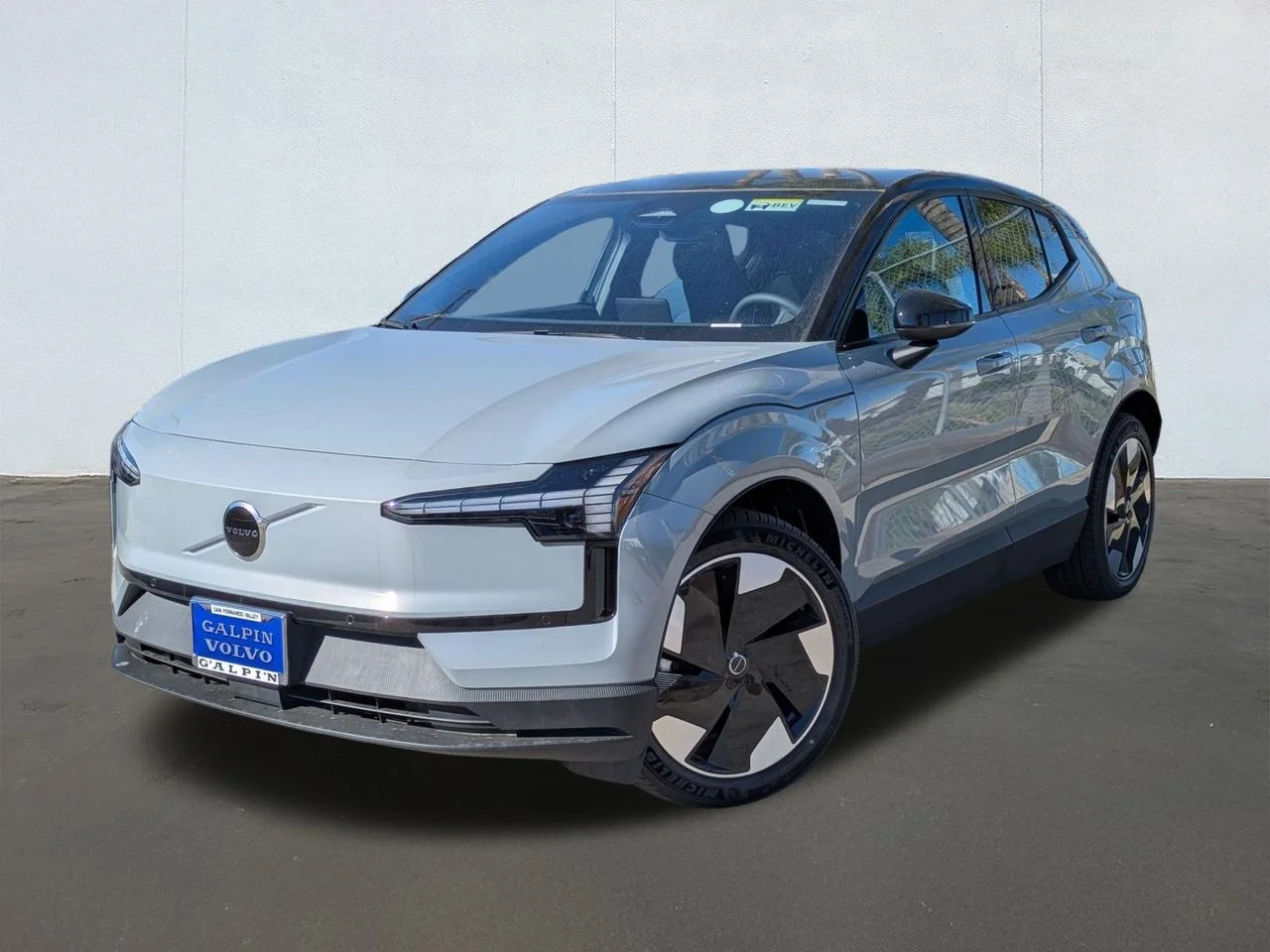 2025 Volvo EX30 Twin Motor Performance Plus's photo