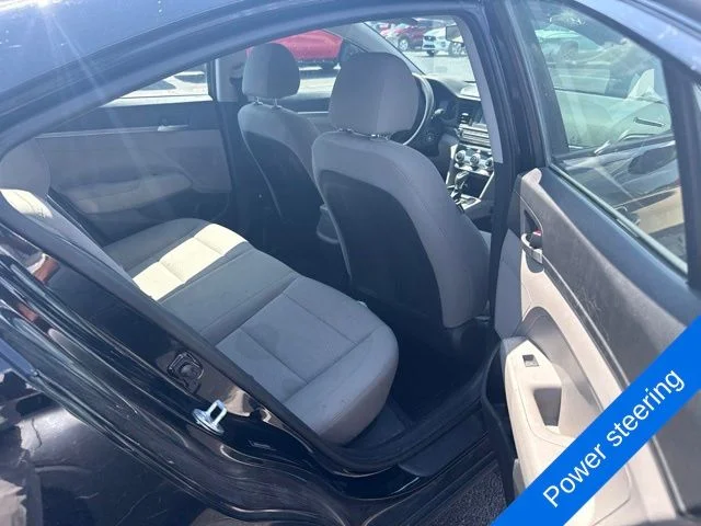 Used 2019 Phantom Black Hyundai SE image 6