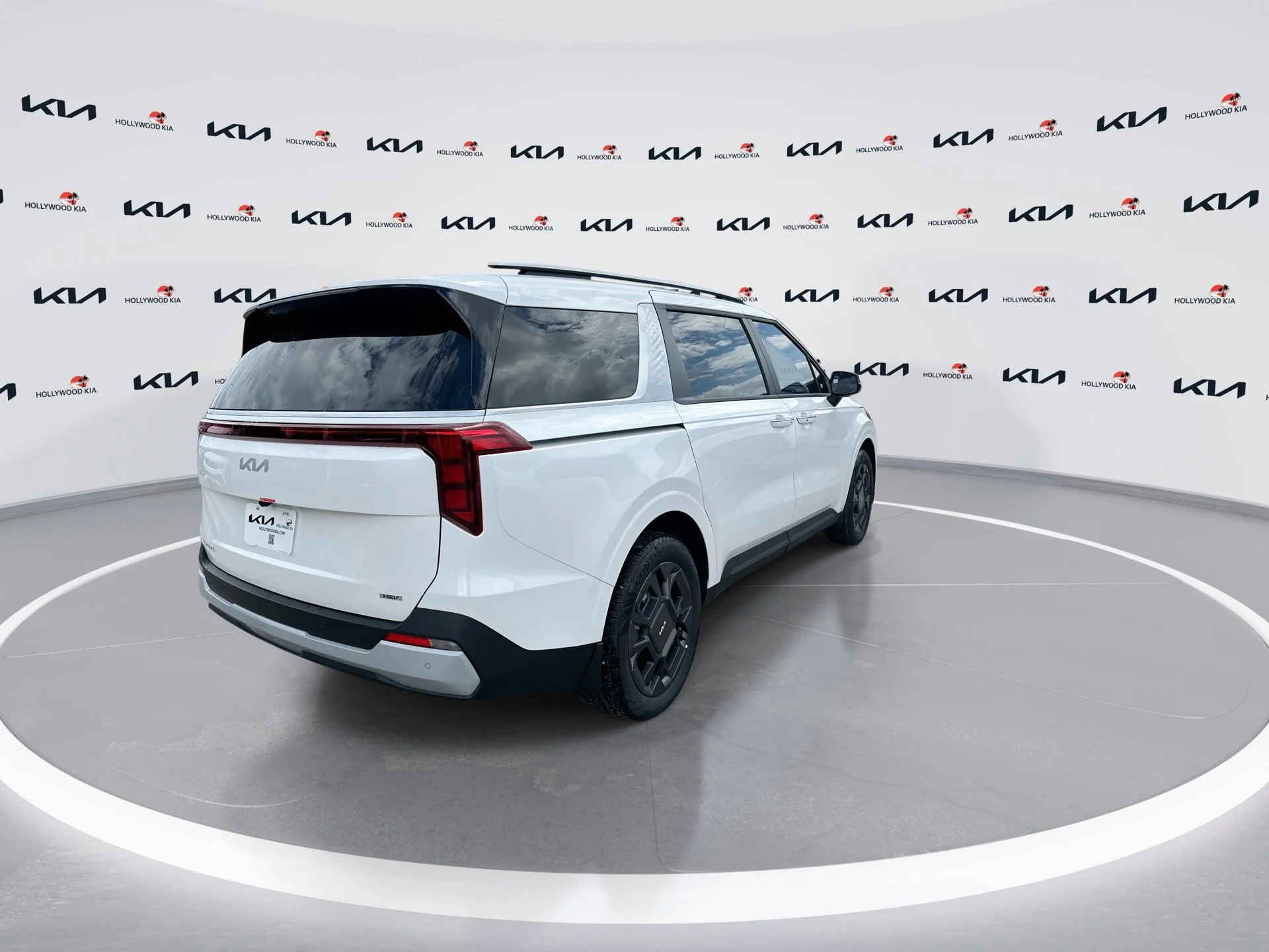 New 2026 Snow White Pearl Kia EX image 8