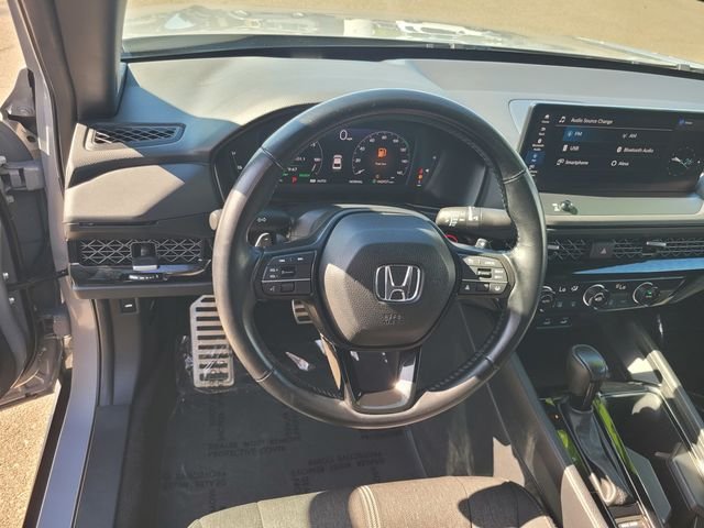 Used 2024  Honda Sport image 30