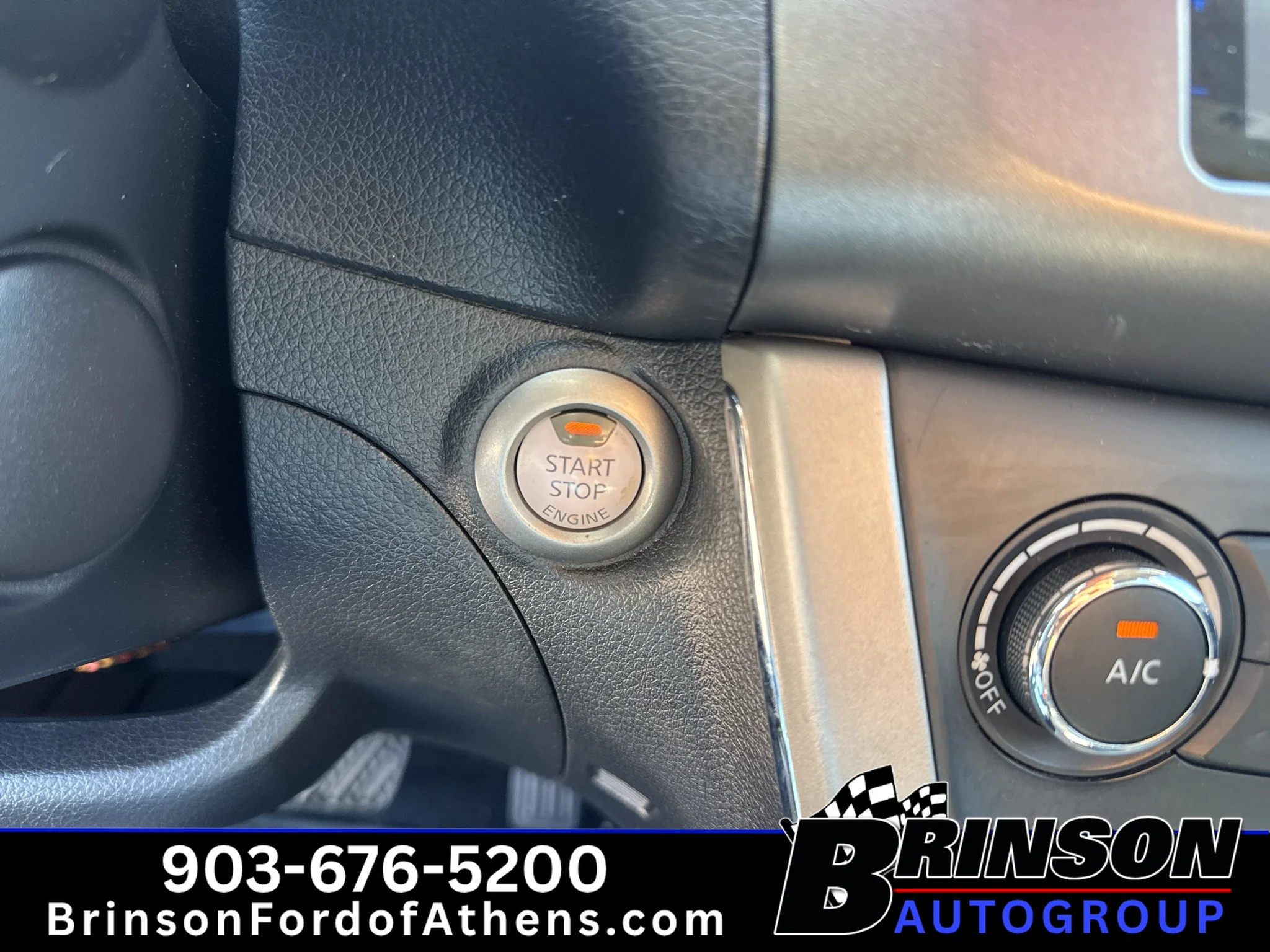 Used 2015 Super Black Nissan SV image 28