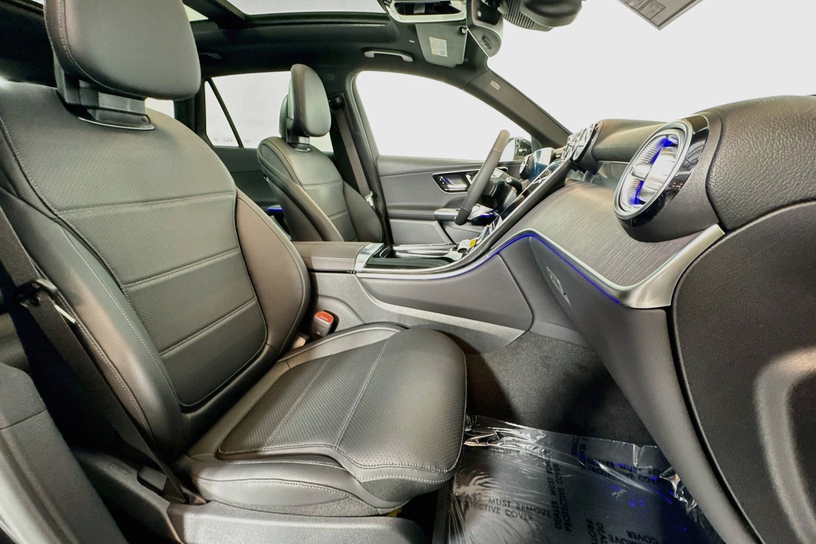New 2026 Black Mercedes-Benz GLC 300 image 26