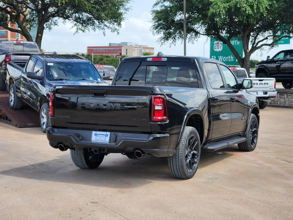 New 2026 Diamond Black Crystal Pearl-Coat Exterior Paint RAM Laramie image 4