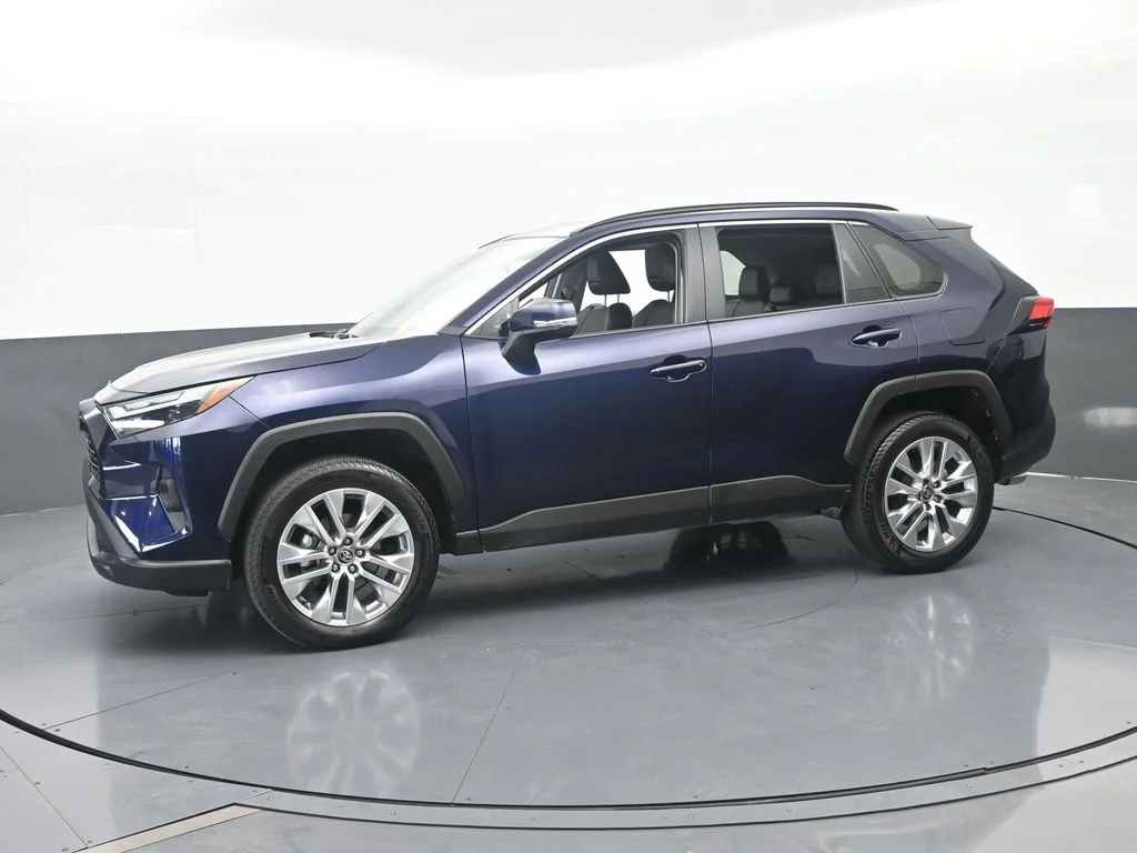 Used 2025 Blueprint Toyota XLE Premium image 1