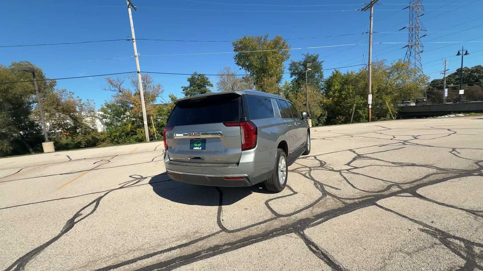 Certified Used 2024 Sterling Metallic GMC SLT image 7