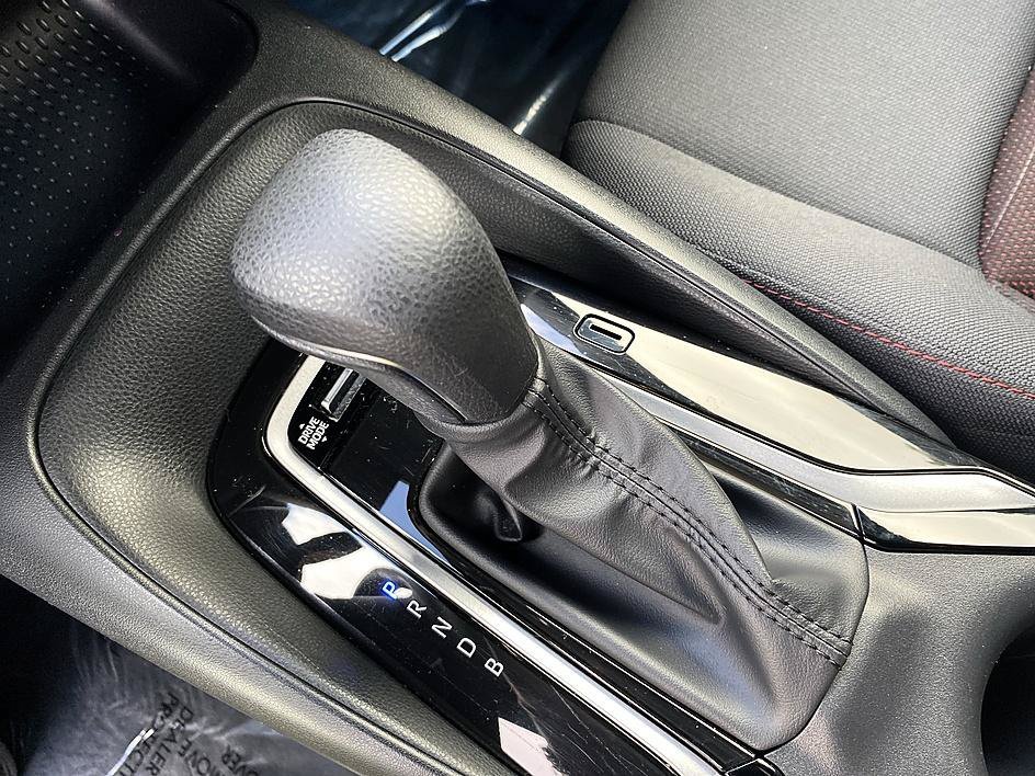 Used 2025 Ice Cap Toyota Hybrid SE image 19
