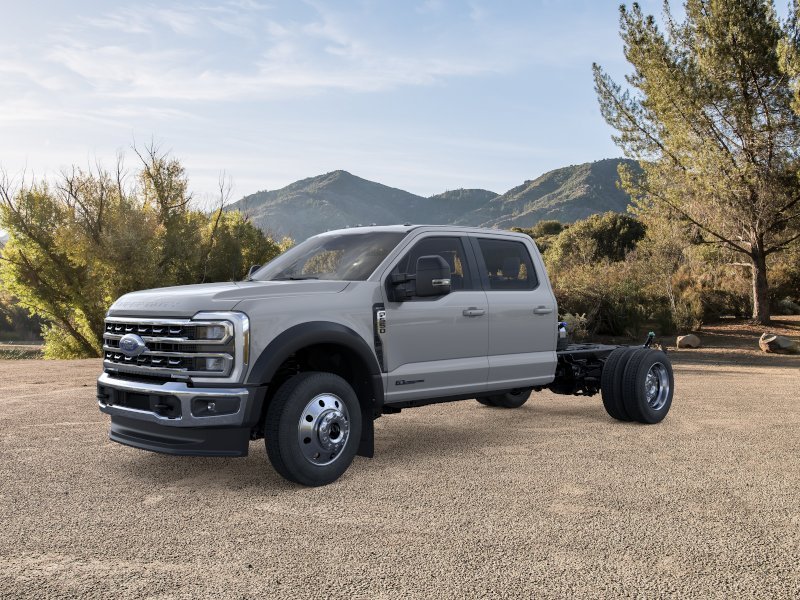 New 2026 Avalanche Gray Ford F-550® LARIAT® image 1
