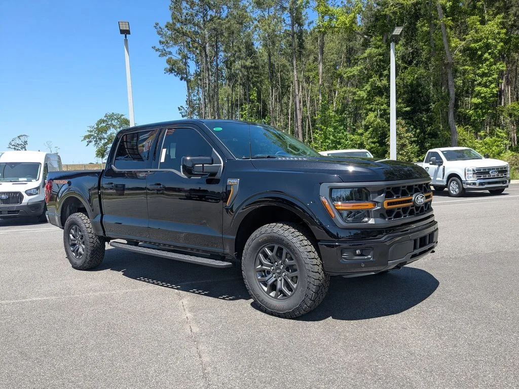 New 2026 Agate Black Metallic Ford Tremor image 2