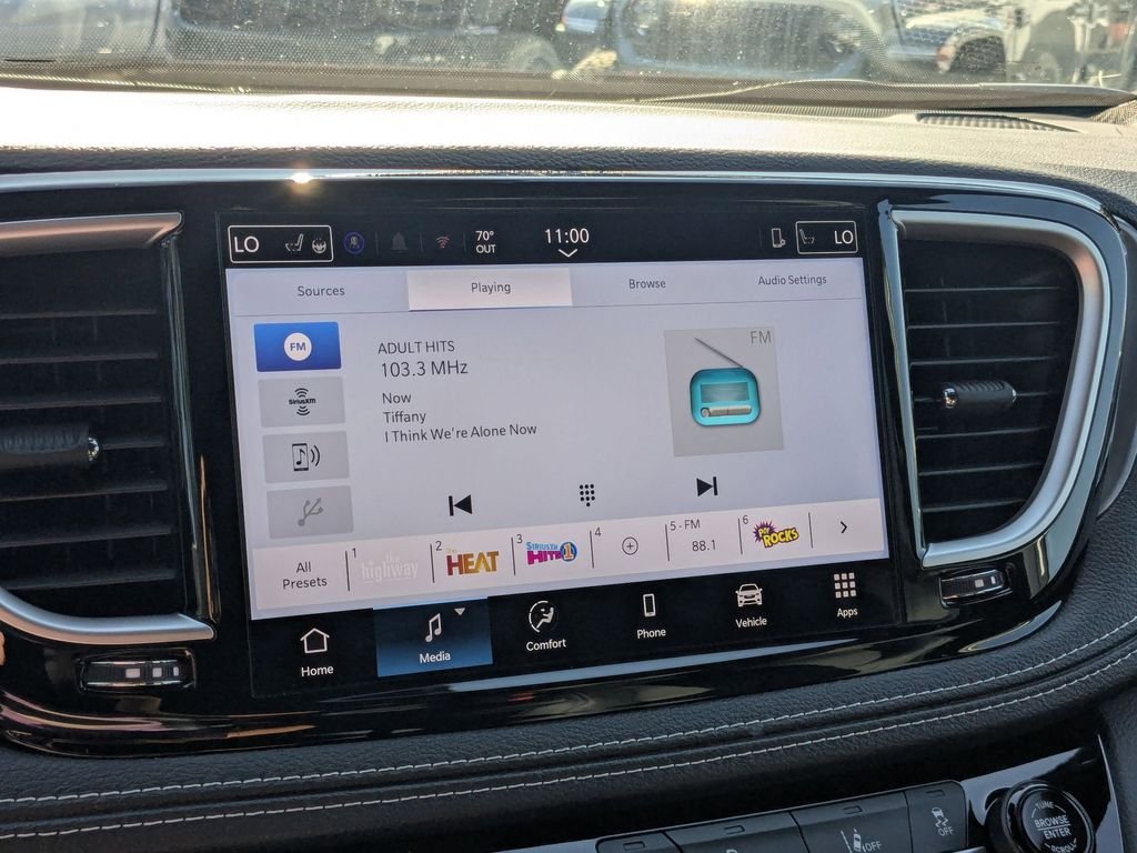 2026 Chrysler Pacifica Select - Photo 25