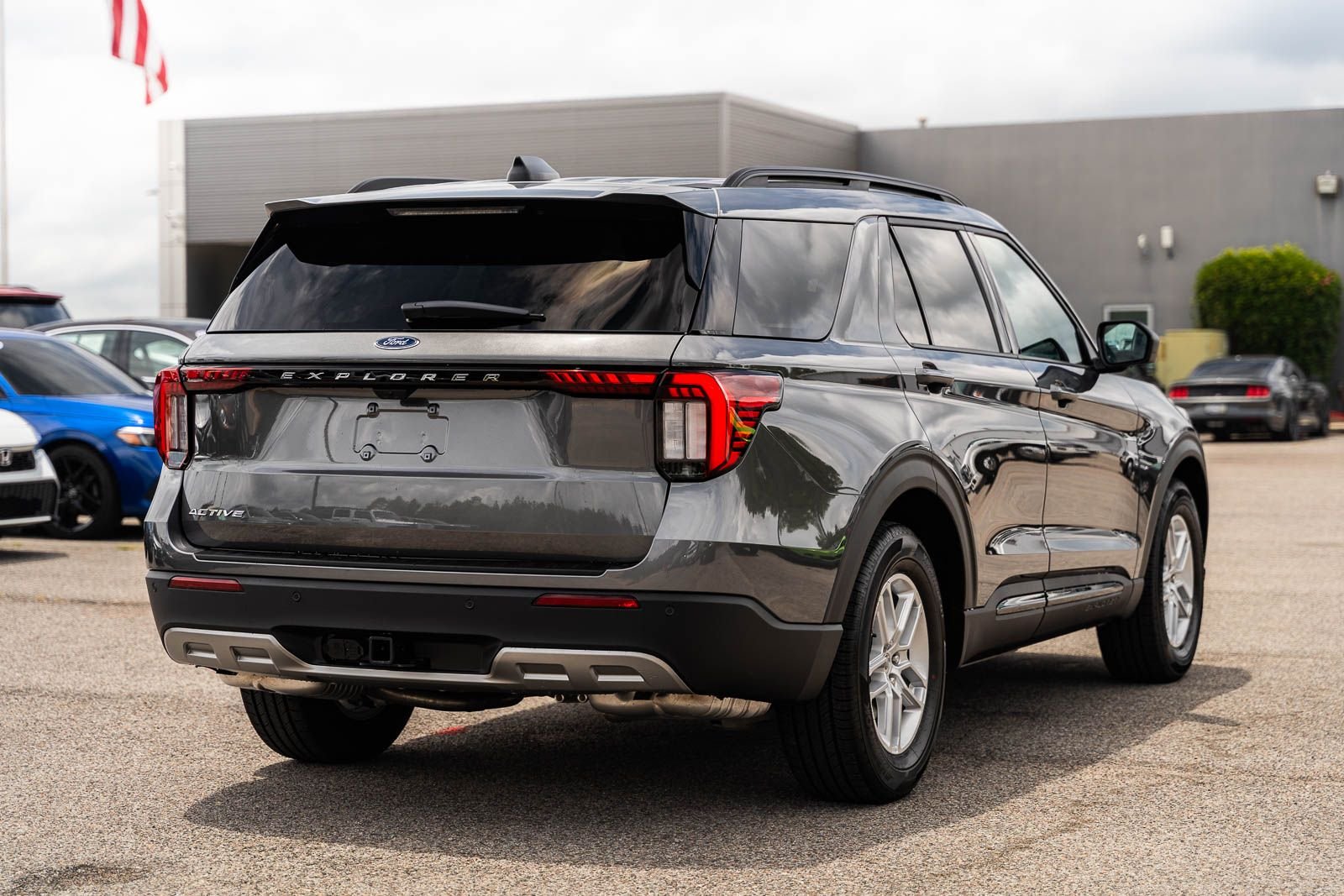 New 2026 Carbonized Gray Metallic Ford Active image 4