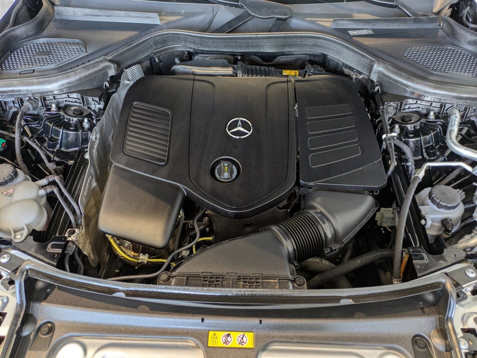 Used 2025 Black Mercedes-Benz GLC 350e image 22