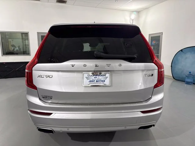 Used 2020 Silver Volvo T6 Momentum image 8