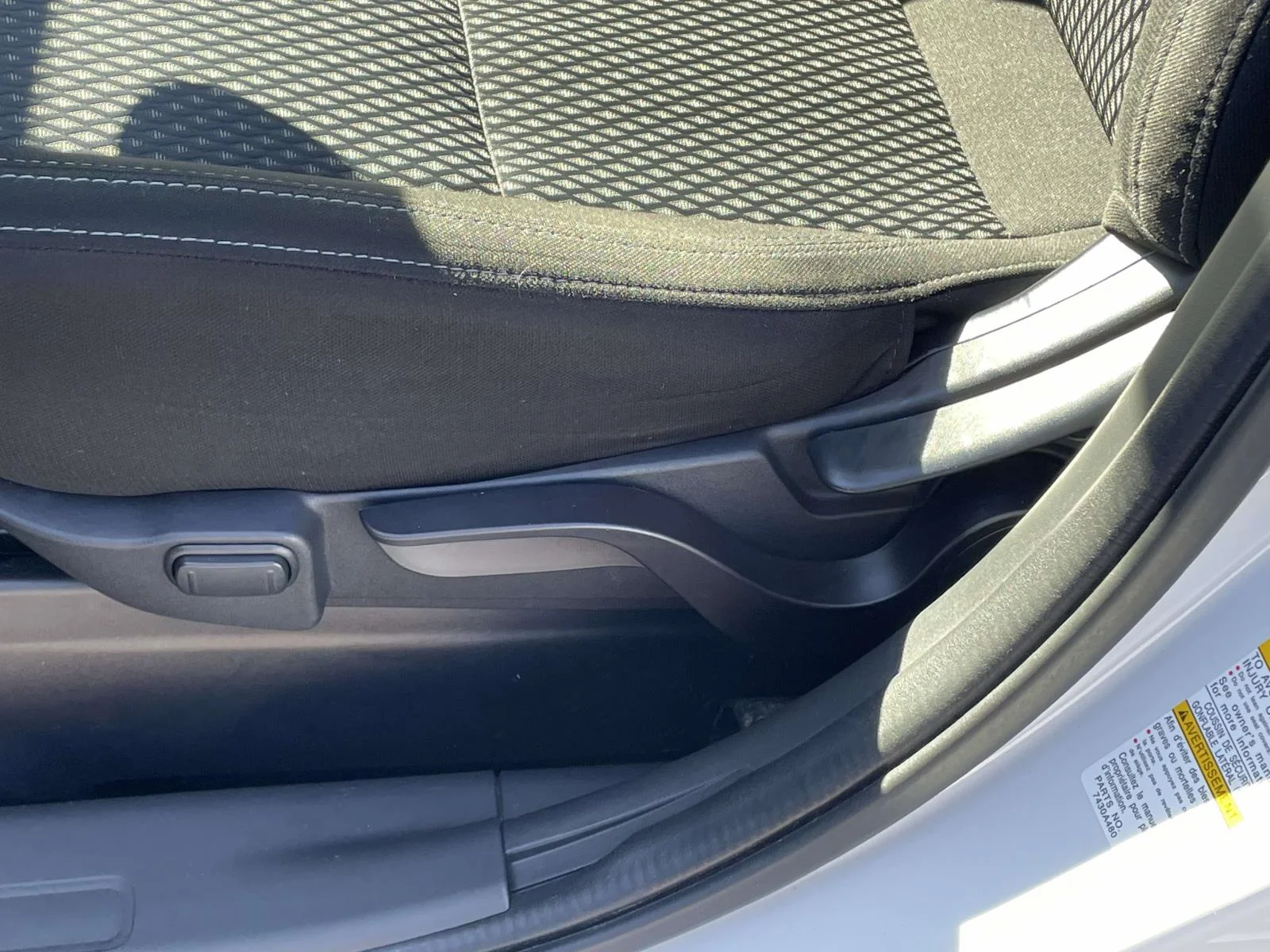 Used 2020  Mitsubishi ES image 7