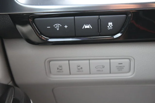Used 2024 Red Kia SX Prestige image 18