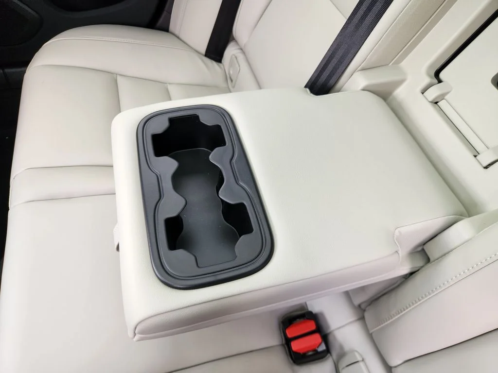 2026 Volvo V60 Cross Country Ultra - Photo 13