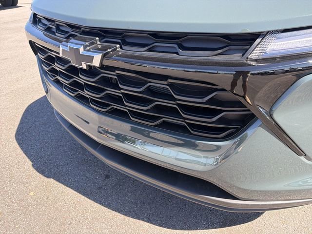 2026 Chevrolet Trax LT - Photo 17