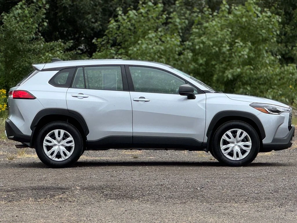 Used 2025 Silver Toyota L image 8
