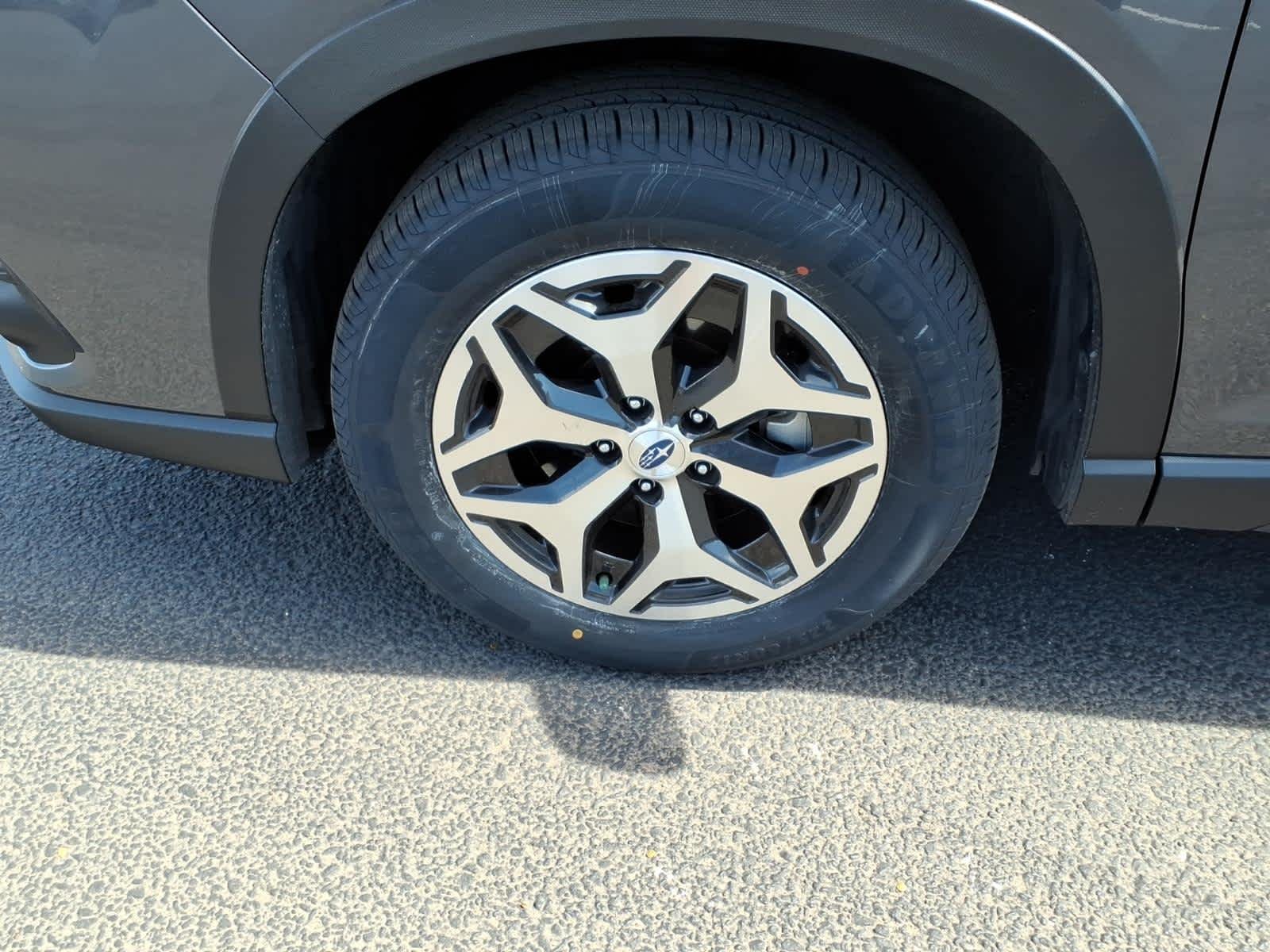 Used 2024 Magnetite Gray Metallic Subaru Premium image 9