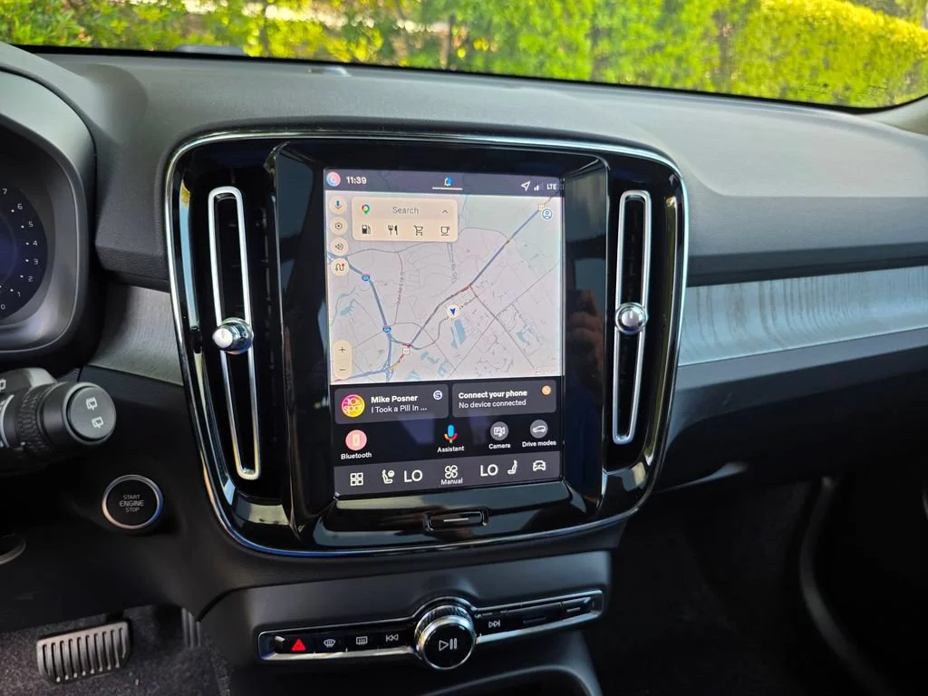 Used 2026  Volvo Plus image 17