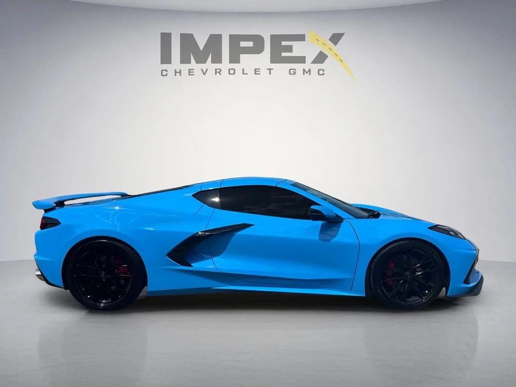 Used 2025 Rapid Blue Chevrolet 2LT image 6
