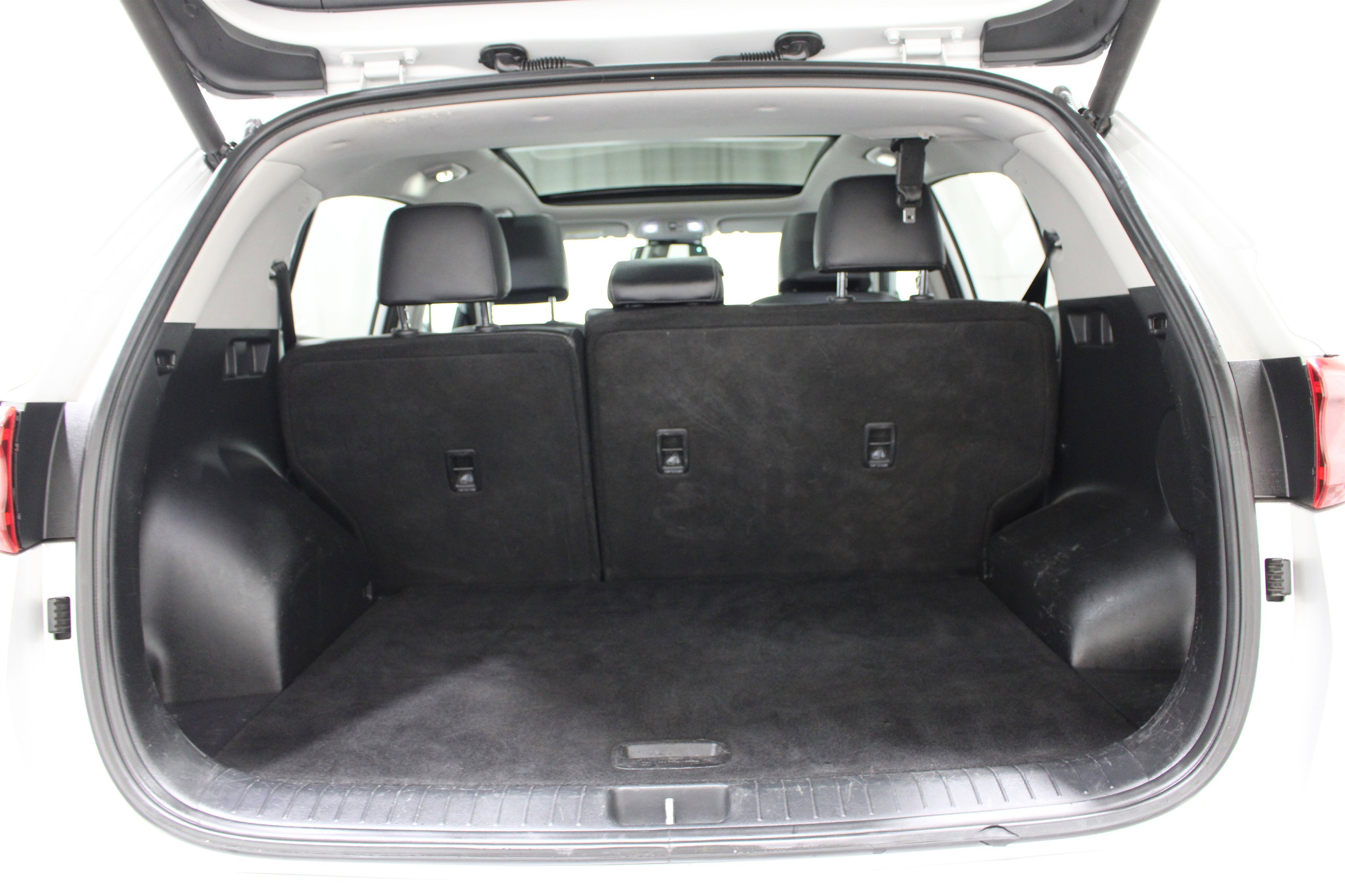 Used 2021 Sparkling Silver Kia EX image 23