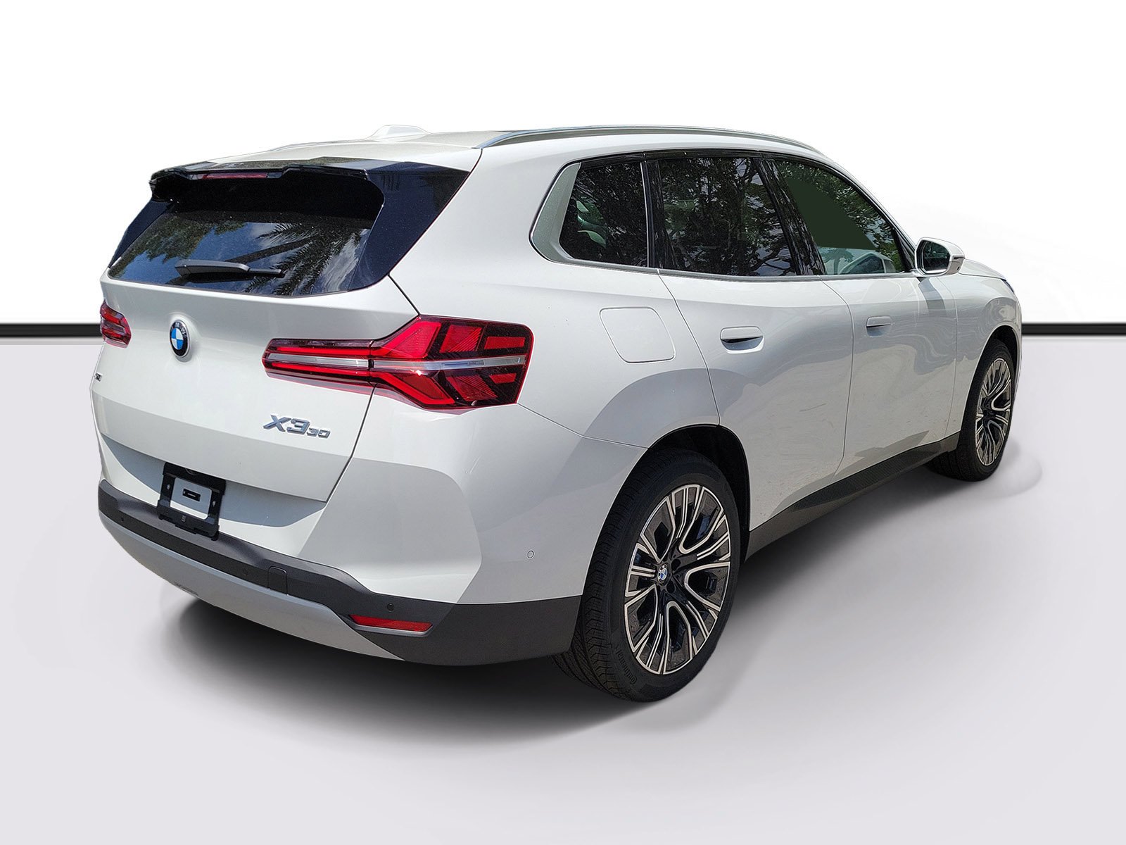 New 2026 Alpine White BMW 30 xDrive image 4