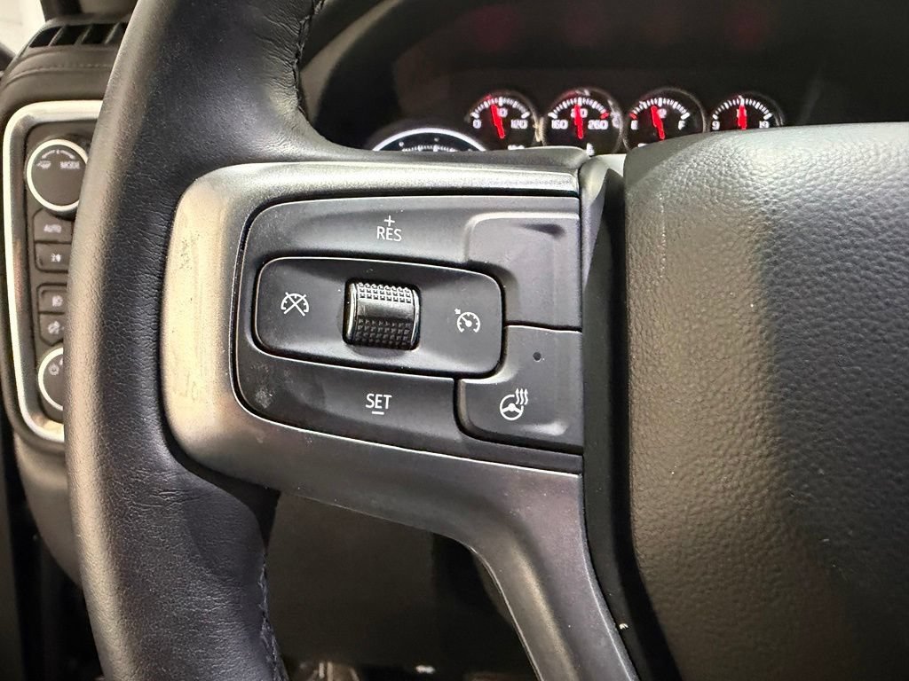 Used 2022 Black Chevrolet RST image 17