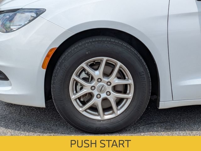 Used 2023 White Chrysler LX image 12