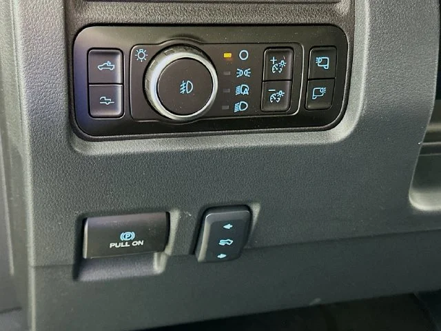 New 2026 Gray Ford Platinum image 22