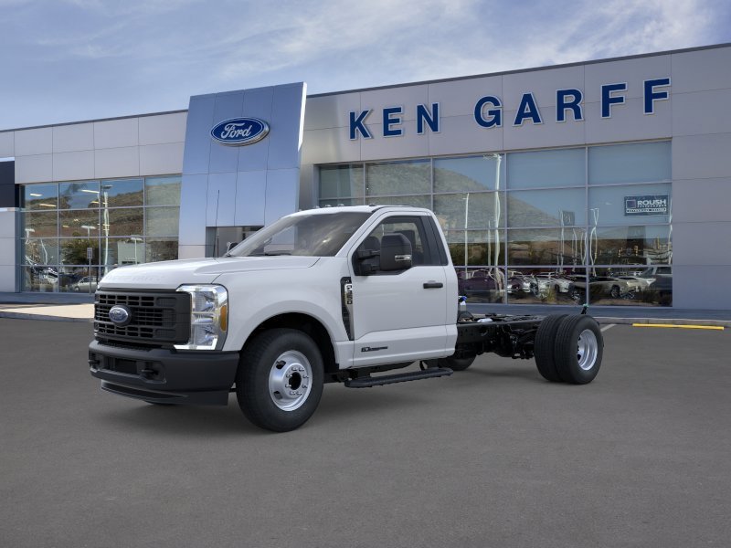 2026 Ford F-350 Super Duty Chassis Cab