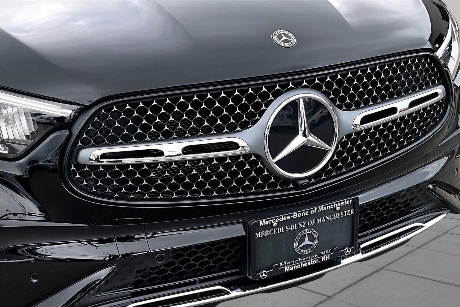 Certified Used 2026 Black Mercedes-Benz GLC 300 image 31