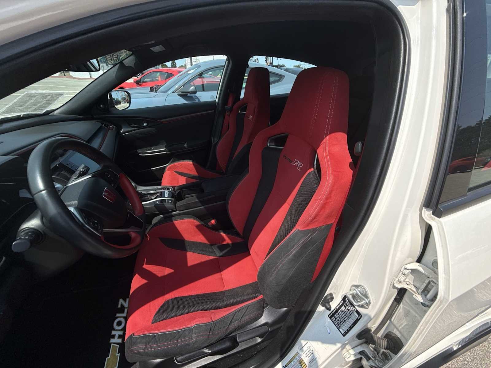 Used 2019  Honda Touring image 18