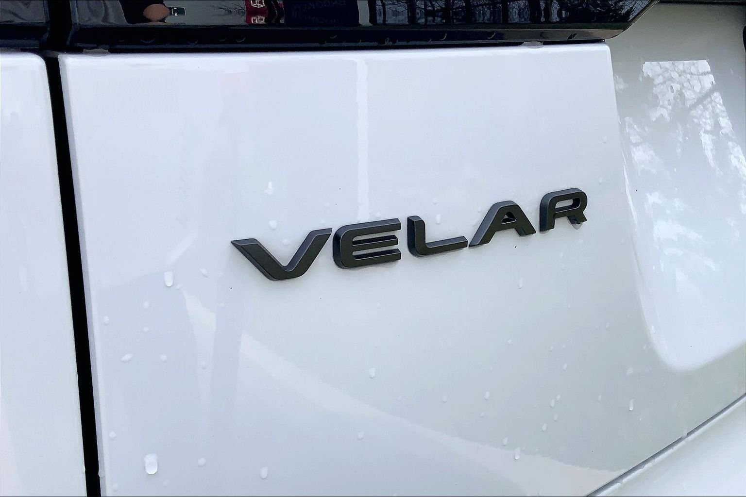 Certified Used 2026 Fuji White Land Rover Dynamic SE image 9