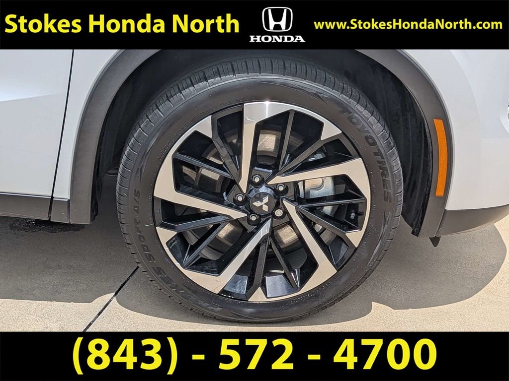 Used 2023  Mitsubishi SE image 12