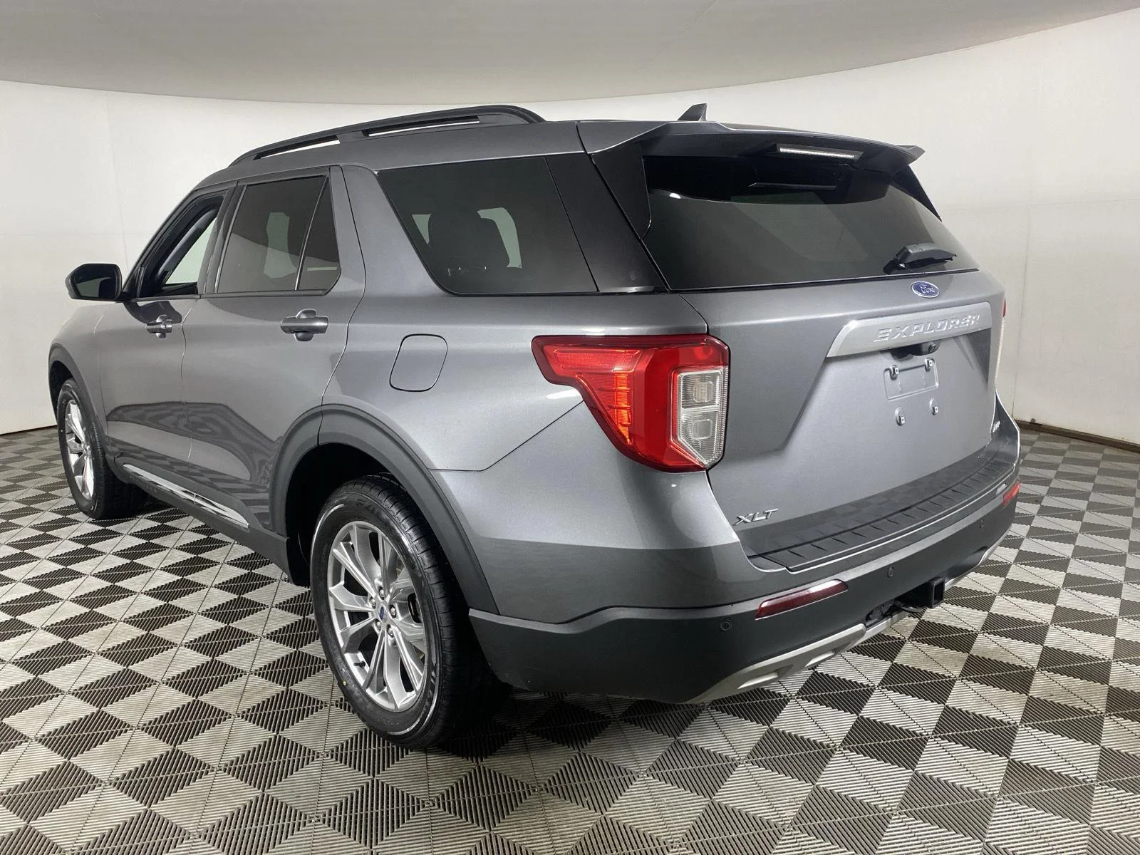 Used 2023 Carbonized Gray Ford XLT image 8