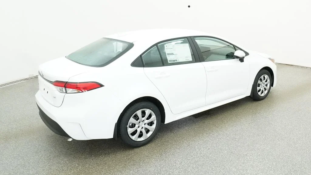 New 2026 Ice Cap Toyota LE image 18
