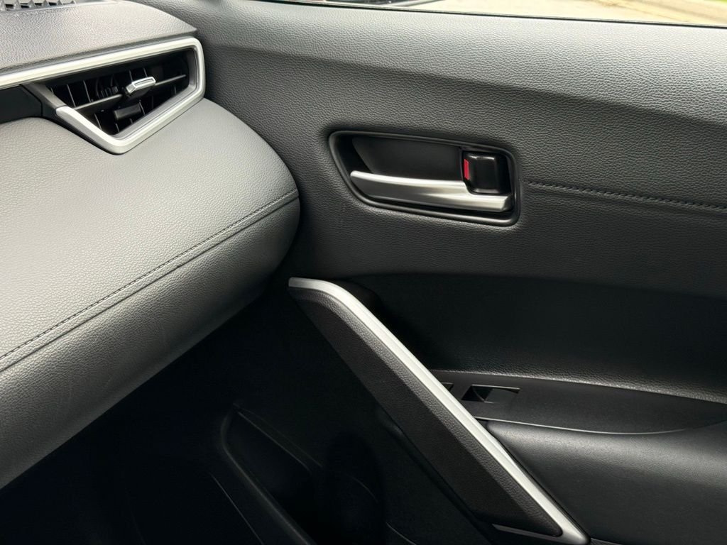 Used 2025 Black Toyota XLE image 36